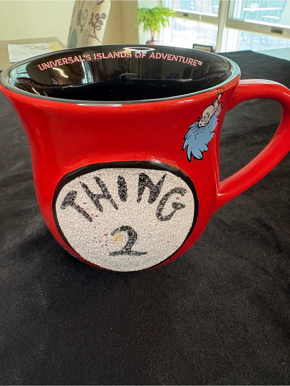 Universal Studios "Thing 1" and "Thing 2" Red Ceramic Mug Set - Picture 4 of 11